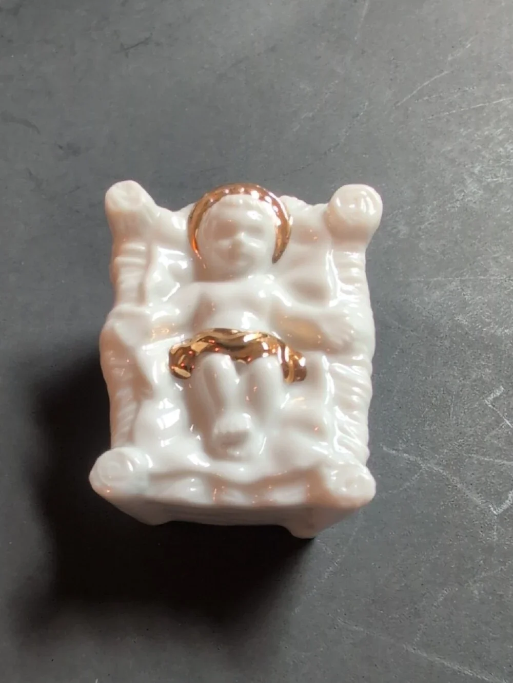 Lefton China 3 Piece Shamrock  Nativity Set